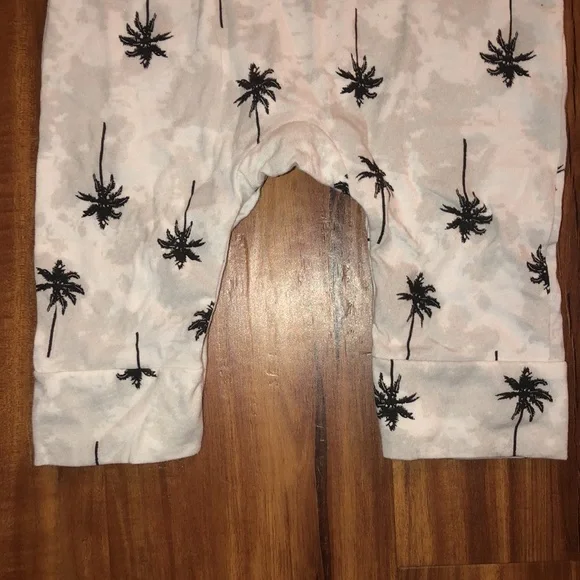 Cute onesie - Picture 3 of 4